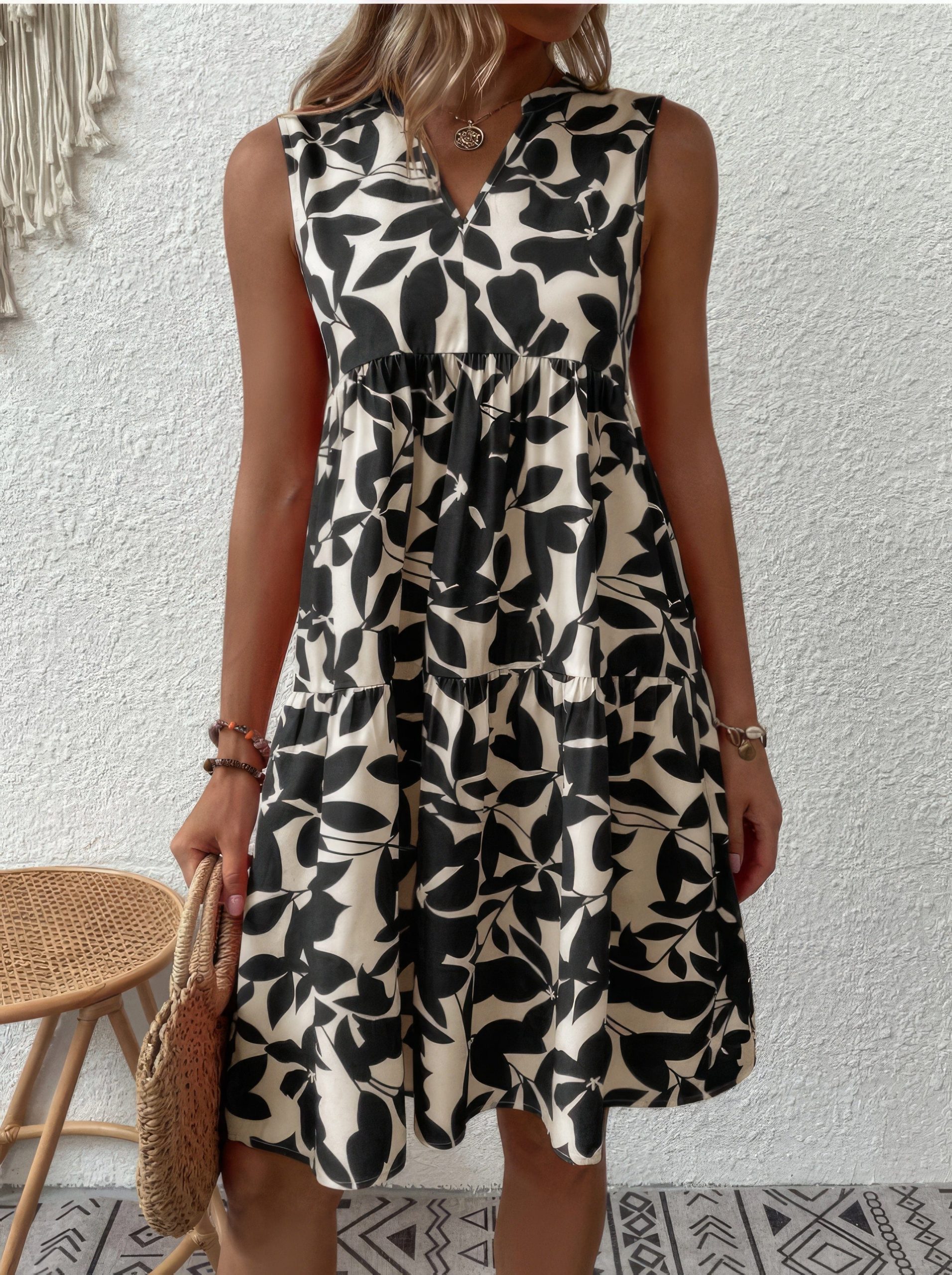 Bohemian Leaf Print Fashion Loose V-Neck Pleated Mini Dress - Image 3