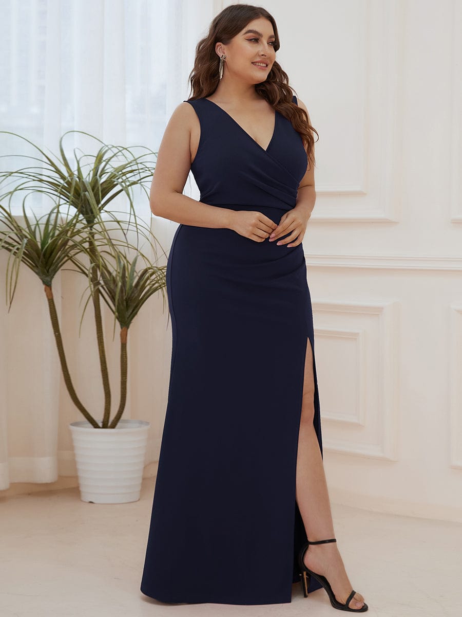 Elegant Deep V-Neck Split Pencil Evening Dress for Plus Sizes - Image 11