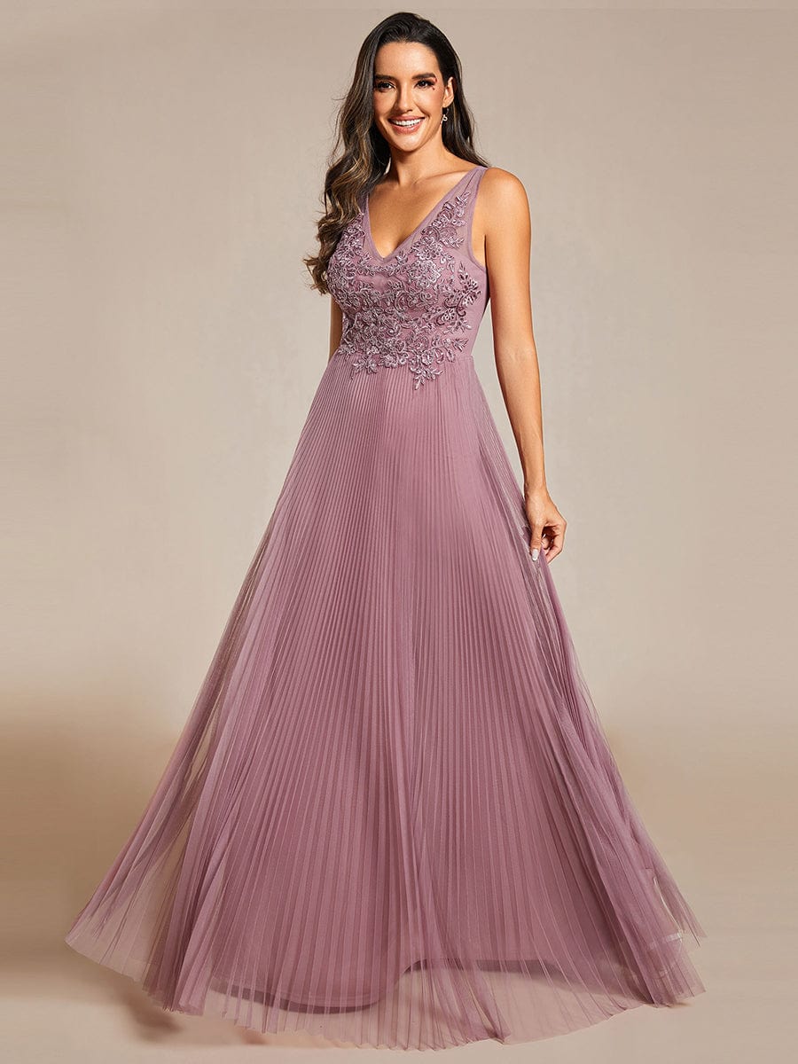 Elegant V-Neck Sleeveless Wholesale Evening Gown with Applique Detail - Image 16